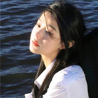 谁杀了她